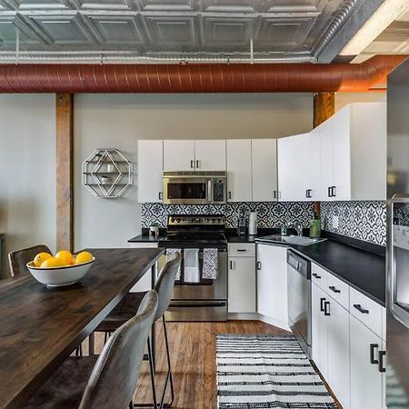 Good Vibes Loft - Dt Cle Walk To All The Stadiums Cleveland Dış mekan fotoğraf